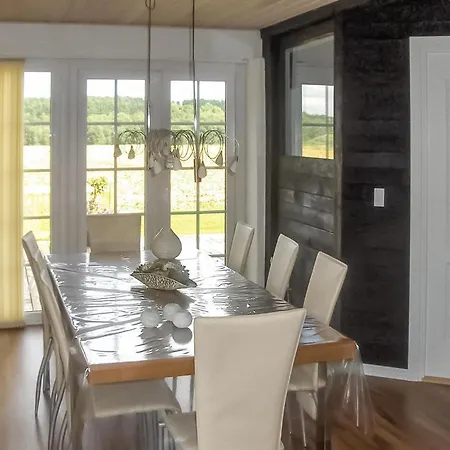 Gorgeous In With House A Panoramic View