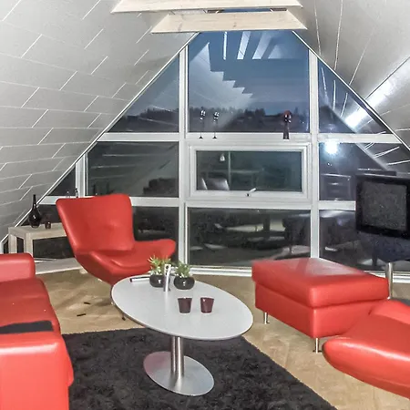 Gorgeous In With House A Panoramic View *
